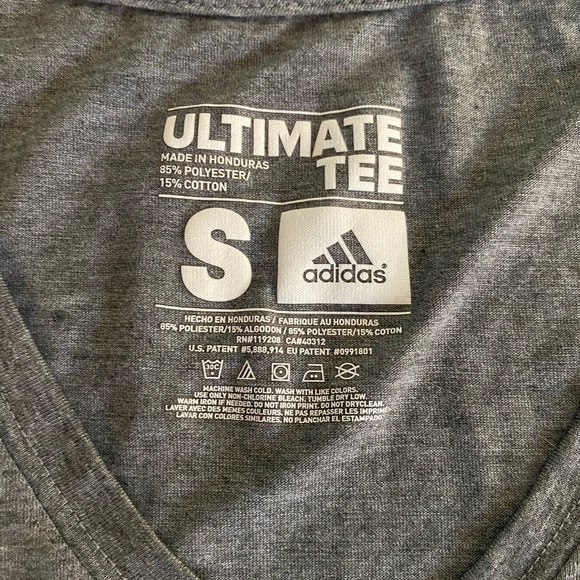 Adidas T-Shirt 💚 - Picture 3 of 3